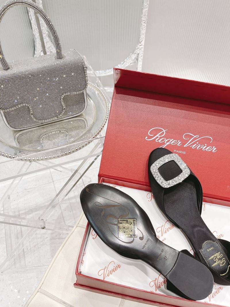 Roger Vivier flat shoes